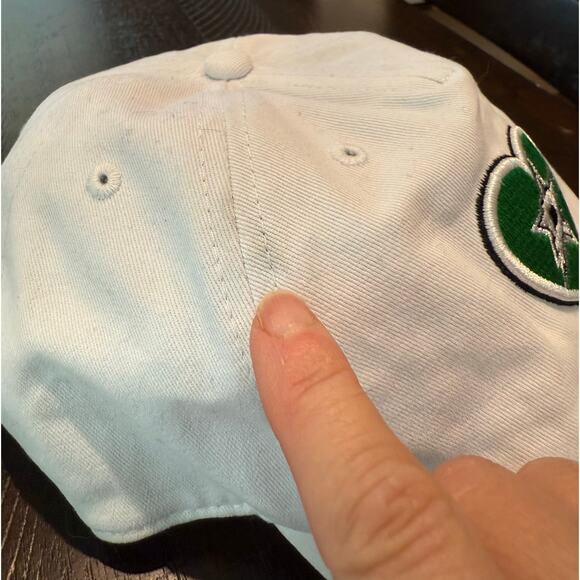 ‘47 women’s Dallas Stars NHL adjustable hat white with heart logo - Picture 4 of 9